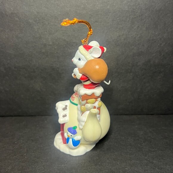 Vintage 1994 Lustre Fame Santa Mouse in Teapot Chimney Christmas Ornament 4" - Picture 3 of 7